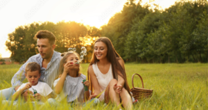 Photo d'une famille dans un parc